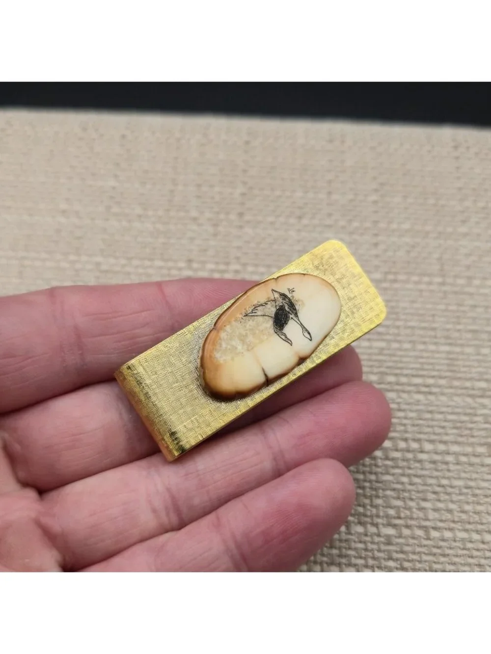 Vintage Alaskan Fossil Walrus Scrimshaw Bird Flying Brass Money Clip B1418